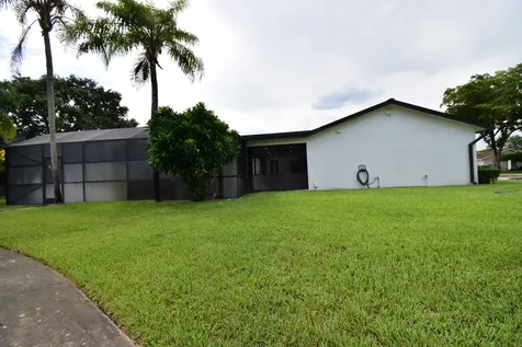 5061 SW 87th Terrace Cooper City FL 33328