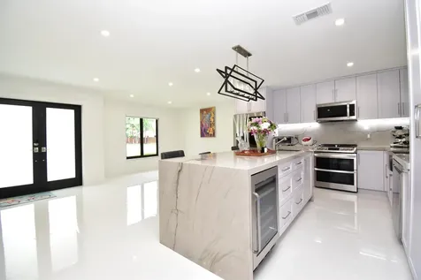 5061 SW 87th Terrace Cooper City FL 33328