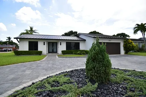 5061 SW 87th Terrace Cooper City FL 33328