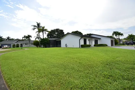 5061 SW 87th Terrace Cooper City FL 33328