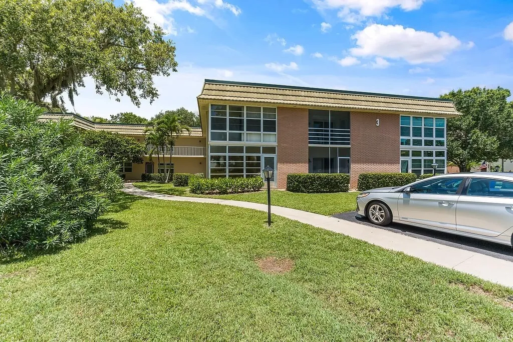 3 Vista Gardens Trail Vero Beach FL 32962