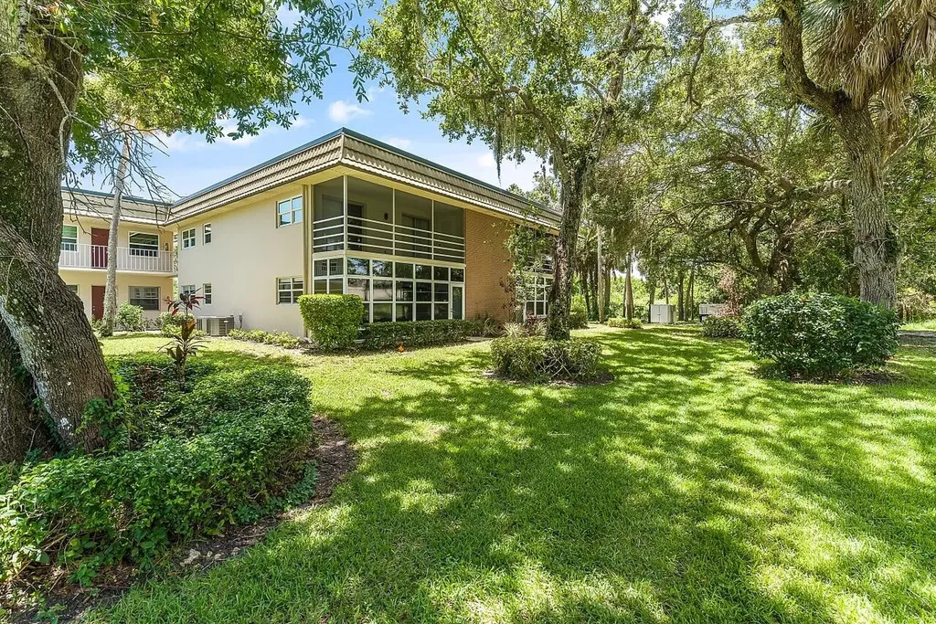 3 Vista Gardens Trail Vero Beach FL 32962