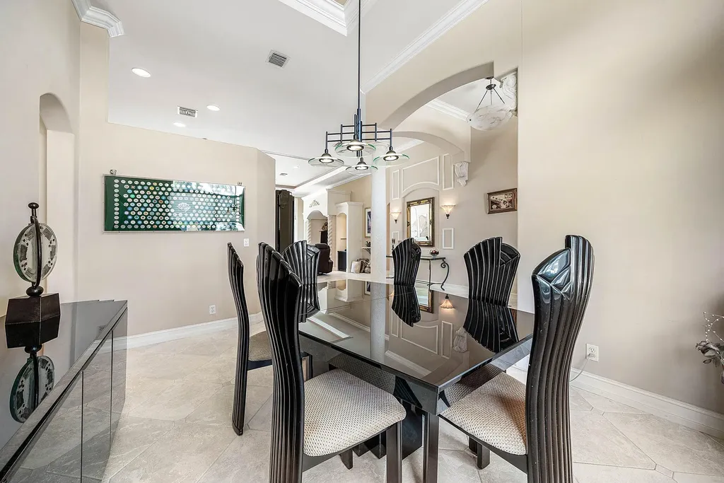 2761 NE 48th Court Lighthouse Point FL 33064