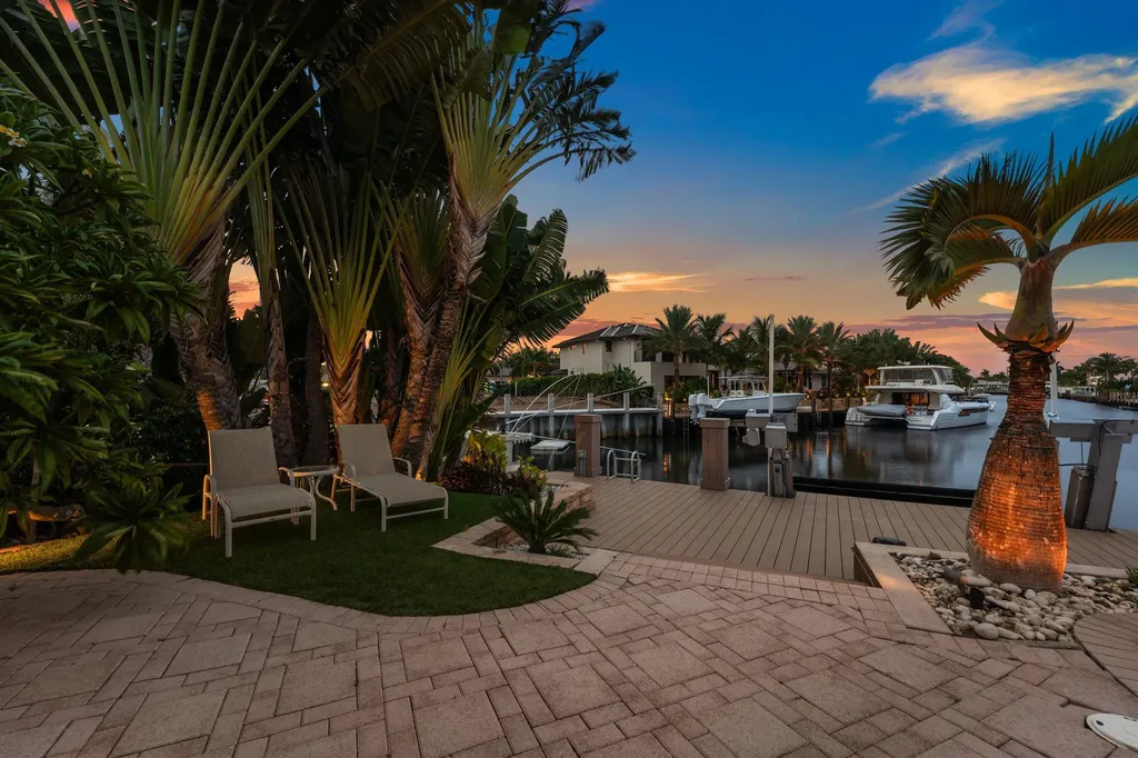 2761 NE 48th Court Lighthouse Point FL 33064