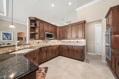 2761 NE 48th Court Lighthouse Point FL 33064