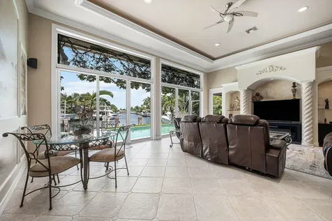 2761 NE 48th Court Lighthouse Point FL 33064