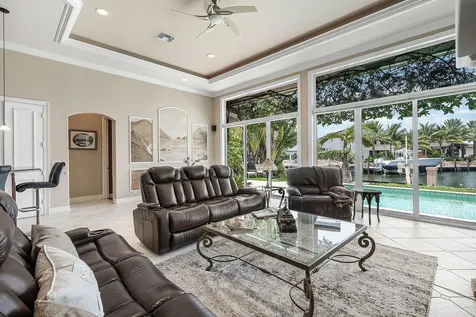 2761 NE 48th Court Lighthouse Point FL 33064