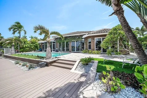 2761 NE 48th Court Lighthouse Point FL 33064