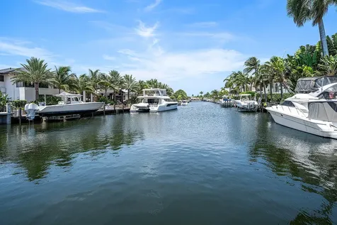 2761 NE 48th Court Lighthouse Point FL 33064