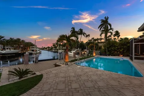 2761 NE 48th Court Lighthouse Point FL 33064