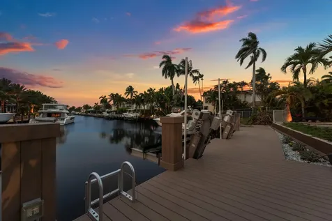 2761 NE 48th Court Lighthouse Point FL 33064