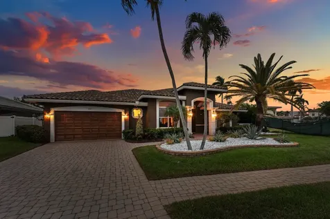 2761 NE 48th Court Lighthouse Point FL 33064