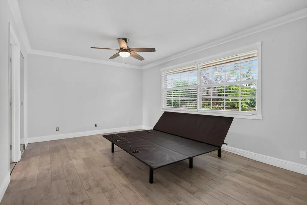 7516 NW 88th Terrace Tamarac FL 33321