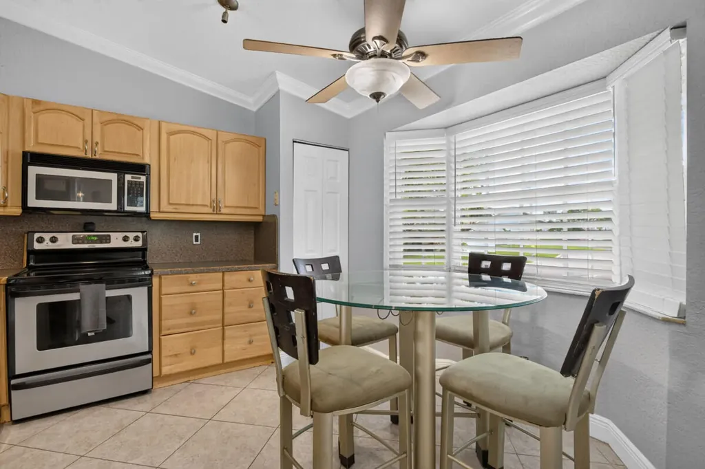 7516 NW 88th Terrace Tamarac FL 33321