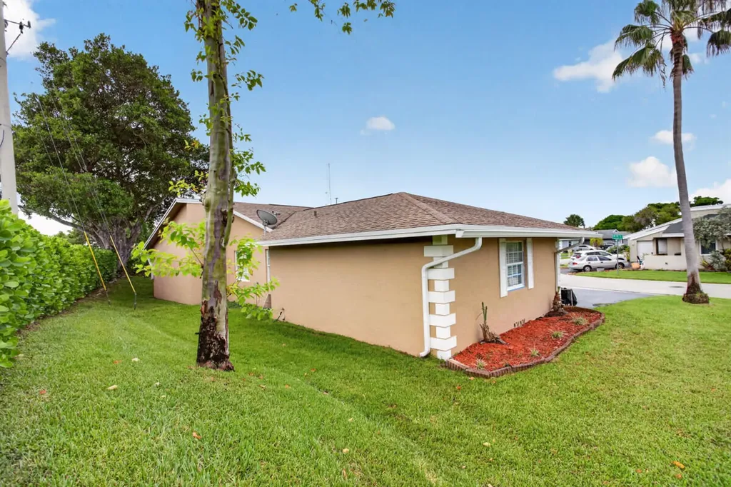 7516 NW 88th Terrace Tamarac FL 33321