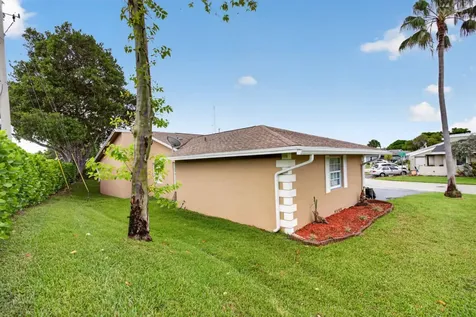 7516 NW 88th Terrace Tamarac FL 33321