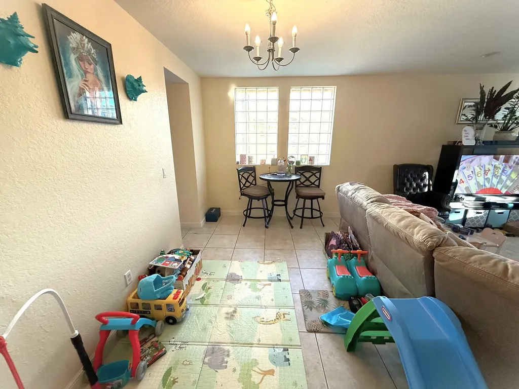 883 Millbrae Court West Palm Beach FL 33401