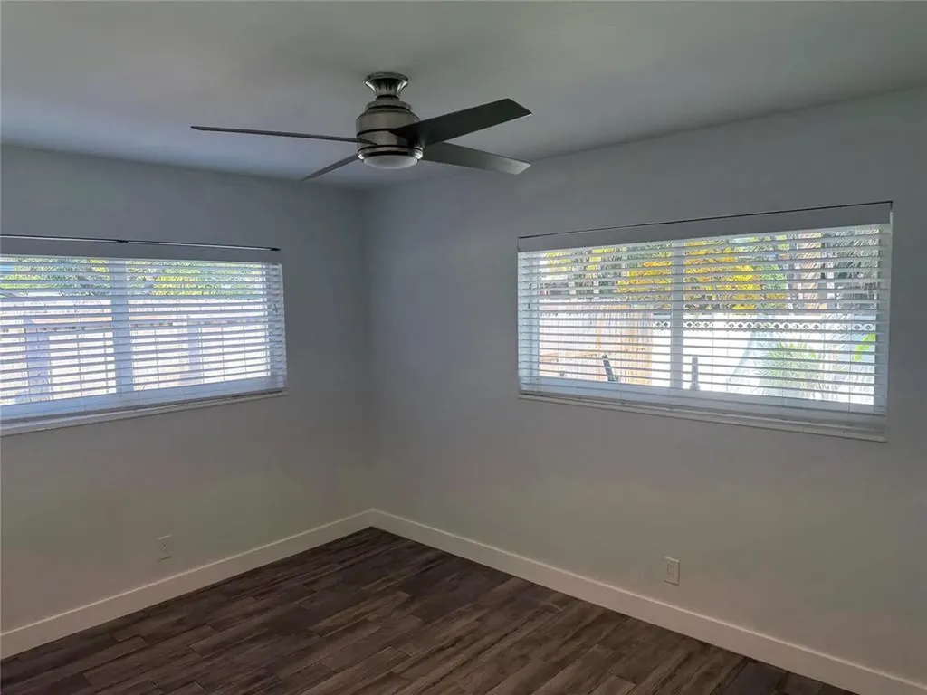 1077 NE 34th Street Oakland Park FL 33334