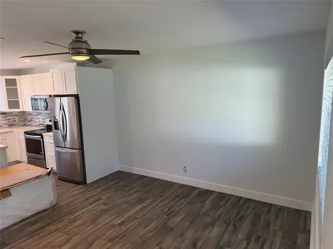 1077 NE 34th Street Oakland Park FL 33334