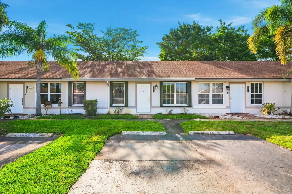 8026 SW 20th Court Davie FL 33324
