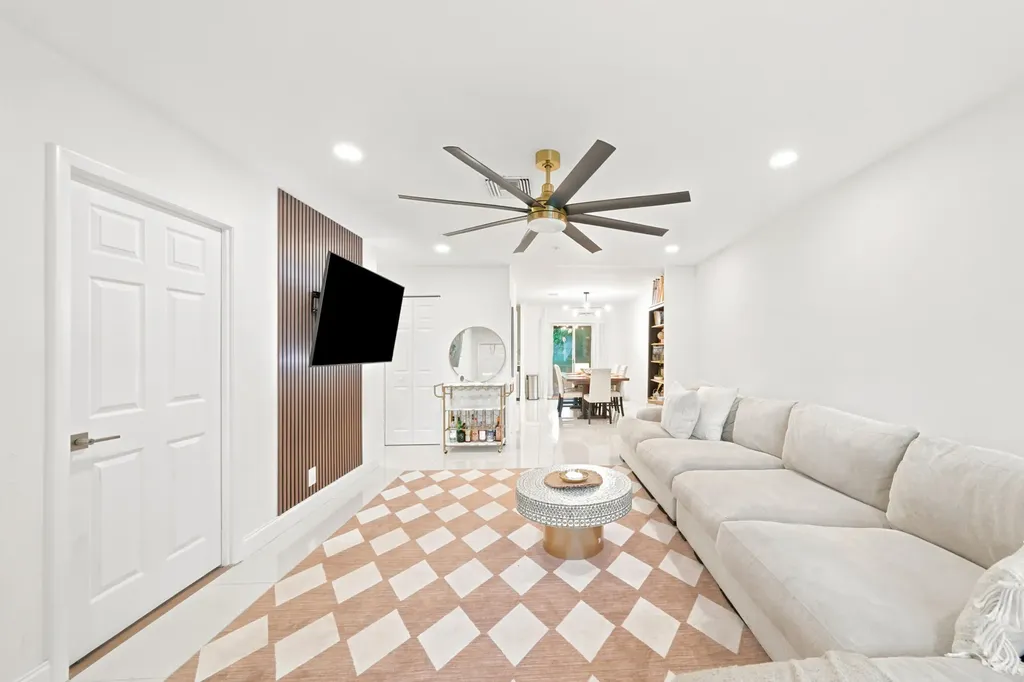 8026 SW 20th Court Davie FL 33324