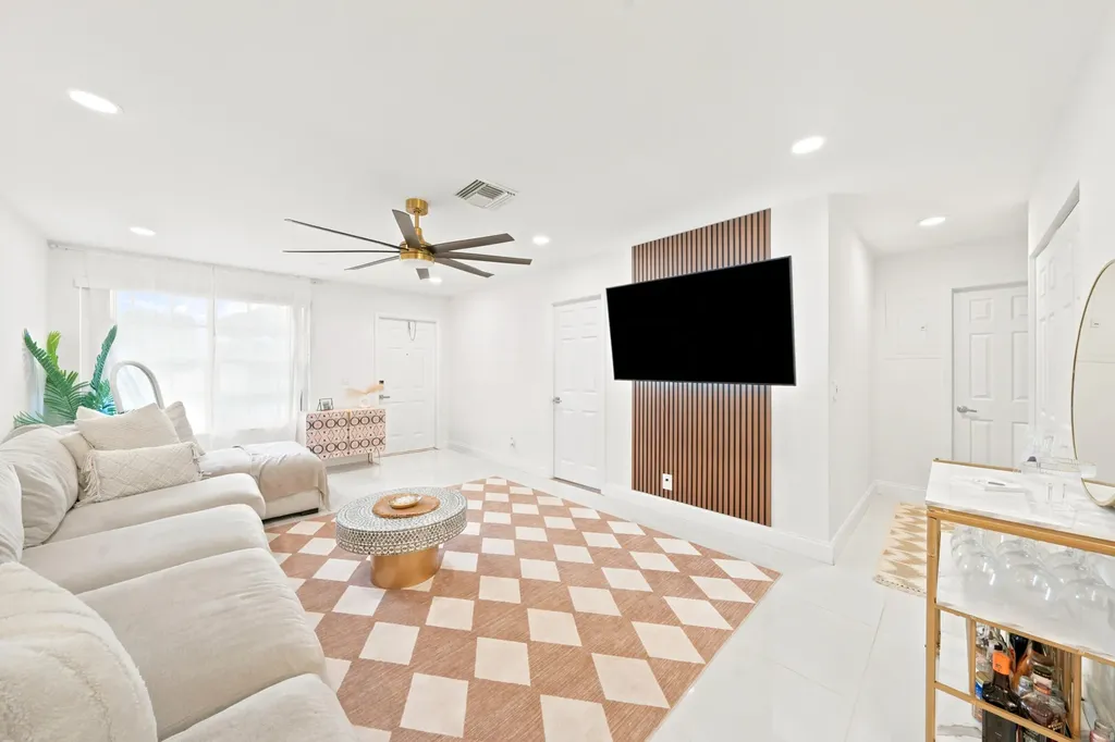 8026 SW 20th Court Davie FL 33324