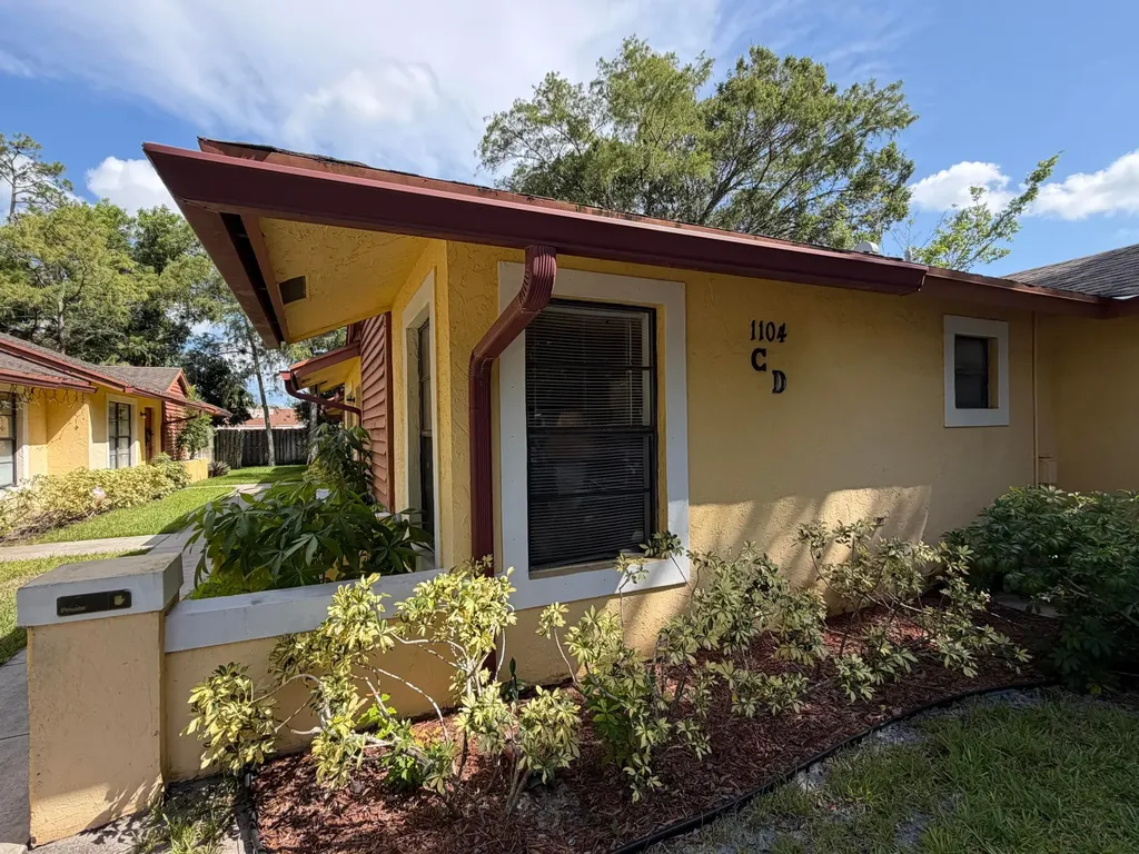1104 Goldenrod Road Wellington FL 33414