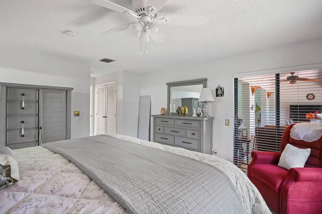 6858 Fountains Circle Lake Worth FL 33467