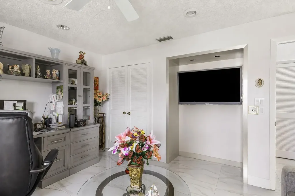 6858 Fountains Circle Lake Worth FL 33467