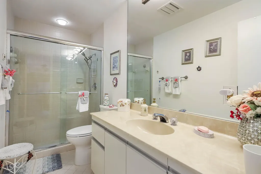 6858 Fountains Circle Lake Worth FL 33467
