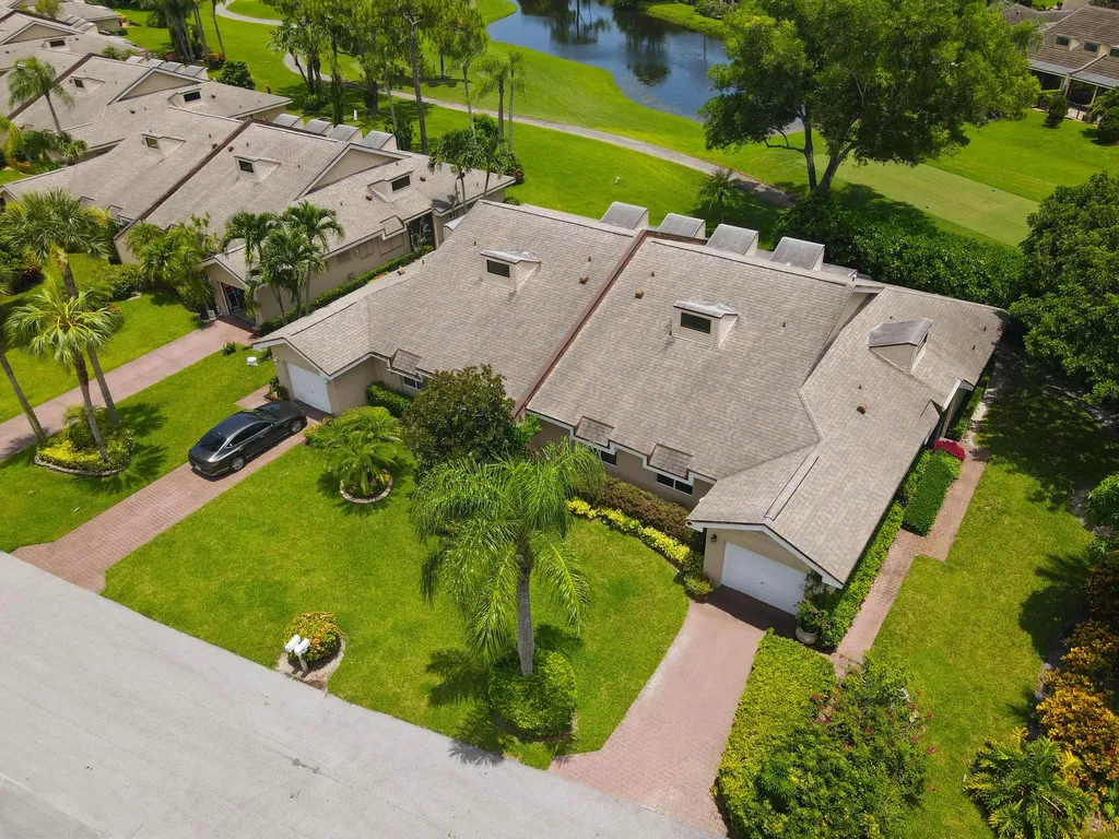 6858 Fountains Circle Lake Worth FL 33467