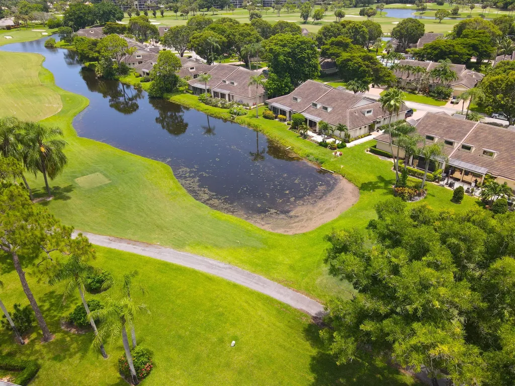 6858 Fountains Circle Lake Worth FL 33467