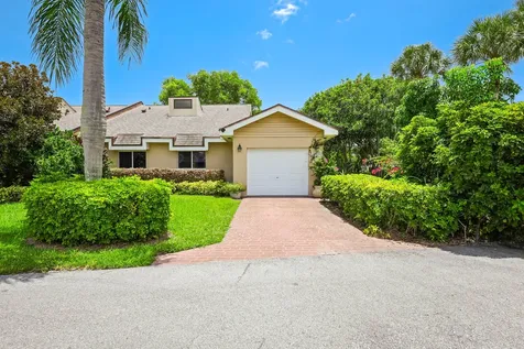6858 Fountains Circle Lake Worth FL 33467
