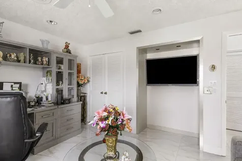 6858 Fountains Circle Lake Worth FL 33467