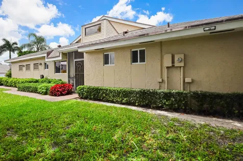 6858 Fountains Circle Lake Worth FL 33467