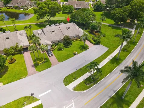 6858 Fountains Circle Lake Worth FL 33467