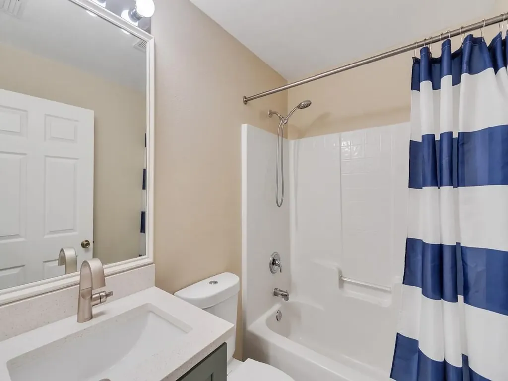 962 E 13th Square Vero Beach FL 32960
