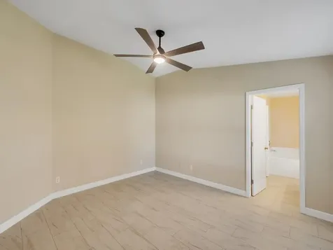 962 E 13th Square Vero Beach FL 32960
