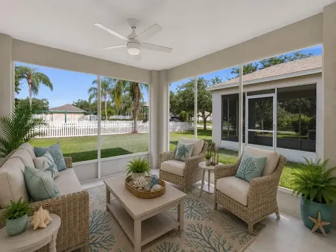 962 E 13th Square Vero Beach FL 32960