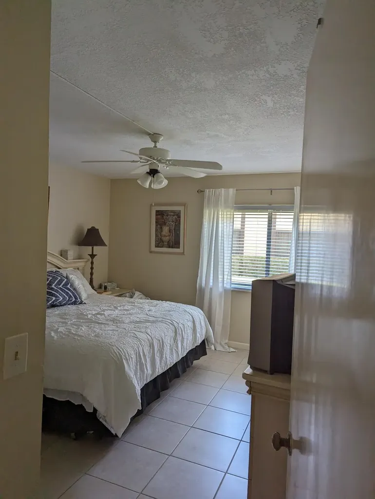 407 Pine Glen Lane Greenacres FL 33463