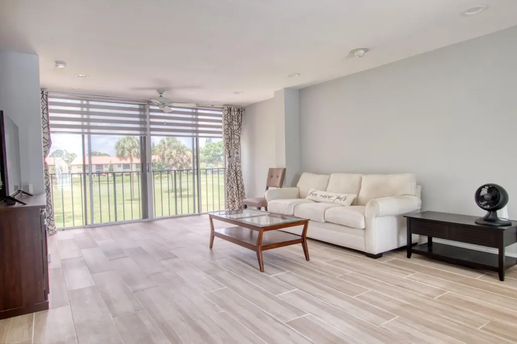 4471 Luxemburg Court Lake Worth FL 33467