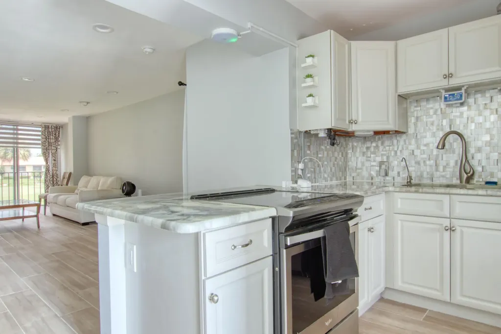 4471 Luxemburg Court Lake Worth FL 33467