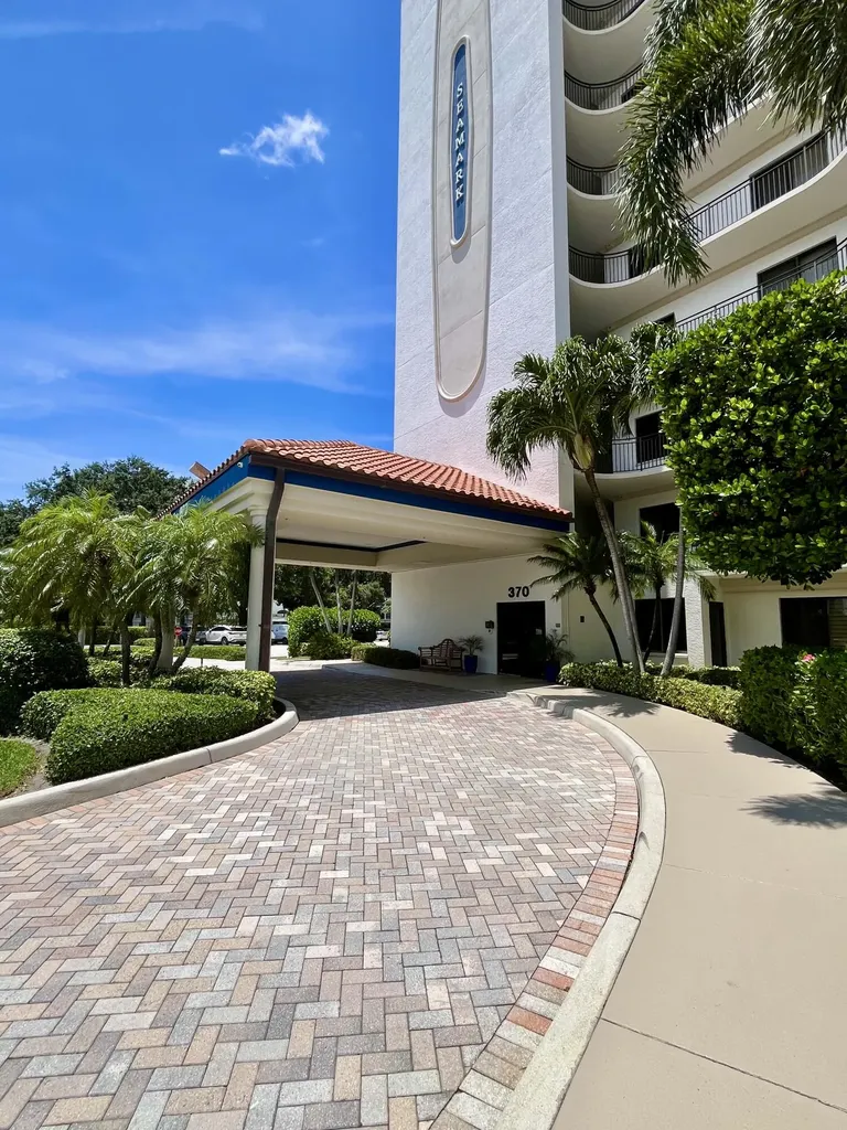370 Golfview Road North Palm Beach FL 33408