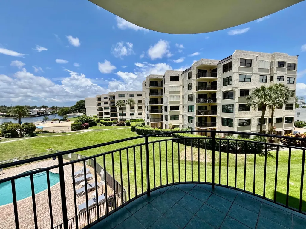 370 Golfview Road North Palm Beach FL 33408
