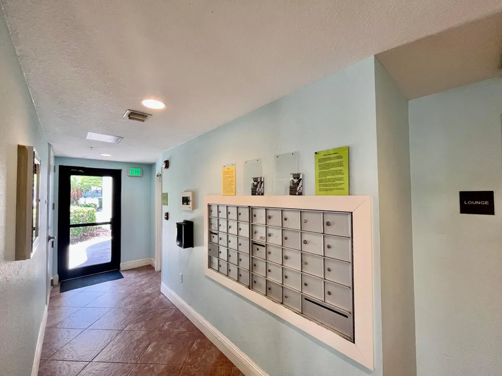 370 Golfview Road North Palm Beach FL 33408