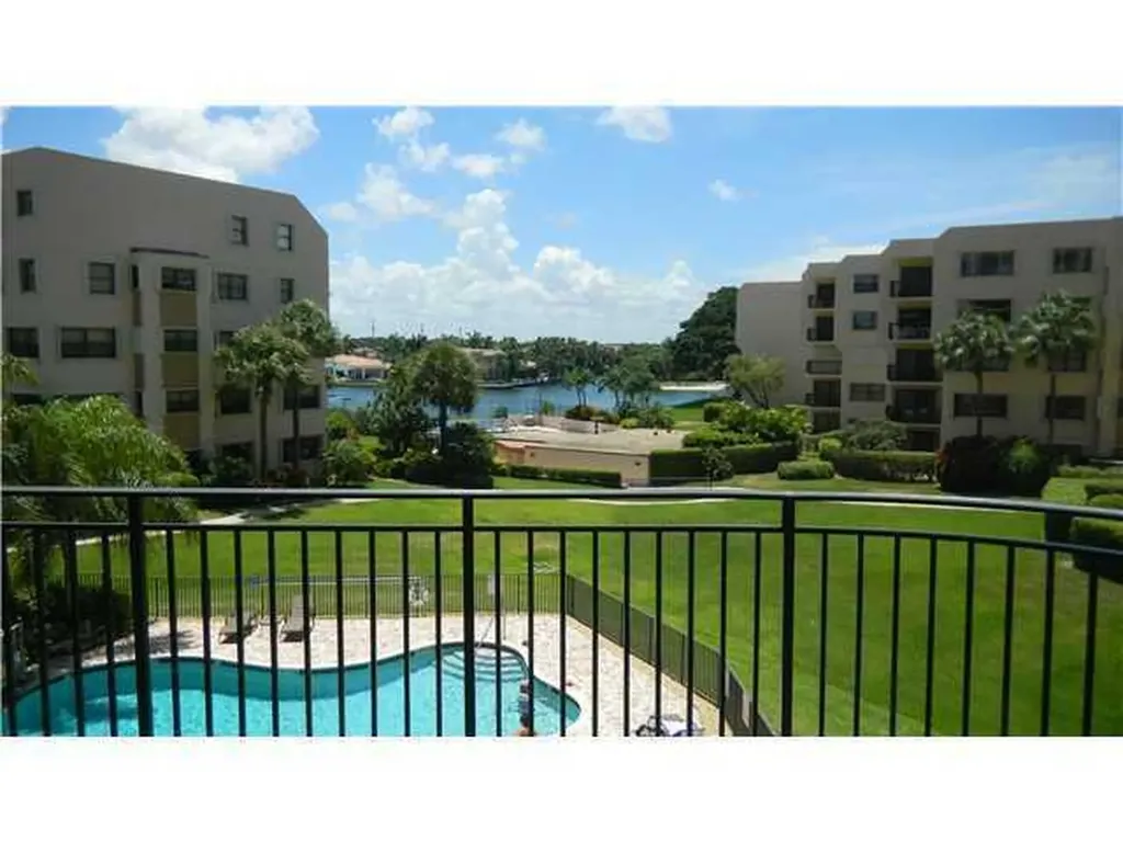 370 Golfview Road North Palm Beach FL 33408