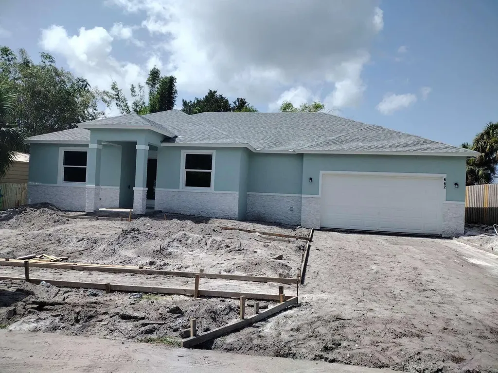 662 NE Waverly Terrace Jensen Beach FL 34957