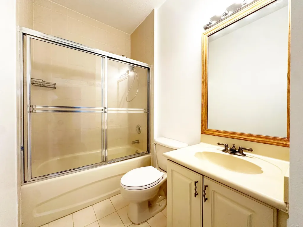 614 SW 106th Avenue Pembroke Pines FL 33025