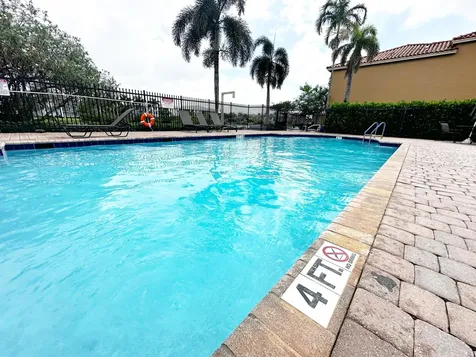 614 SW 106th Avenue Pembroke Pines FL 33025