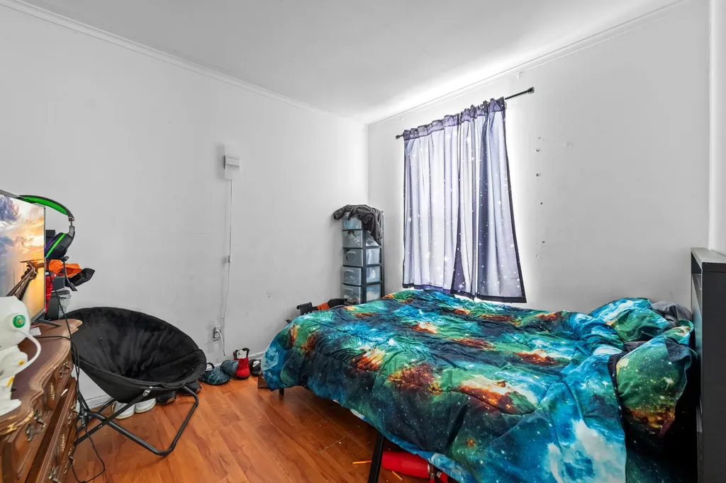 947 43rd Street West Palm Beach FL 33407